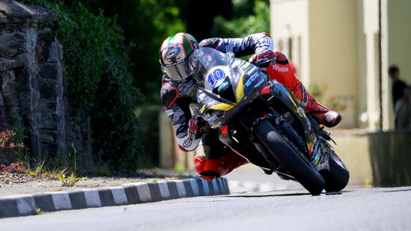 Peter Hickman, 2023 Isle of Man TT, Supersport. - IOMTT Press