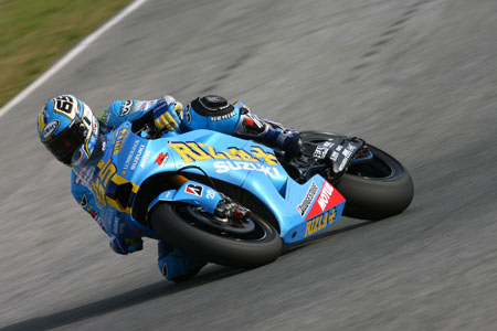 Rossi quashes Suzuki rumours