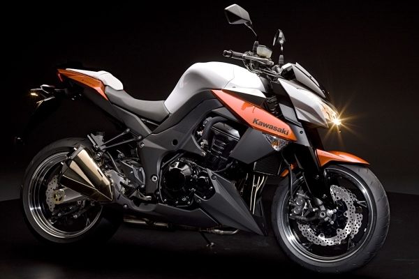 SCOOP: 2010 Kawasaki Z1000 revealed!