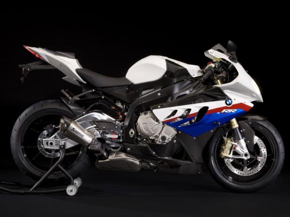 First Look: BMW S1000RR Carbon Edition