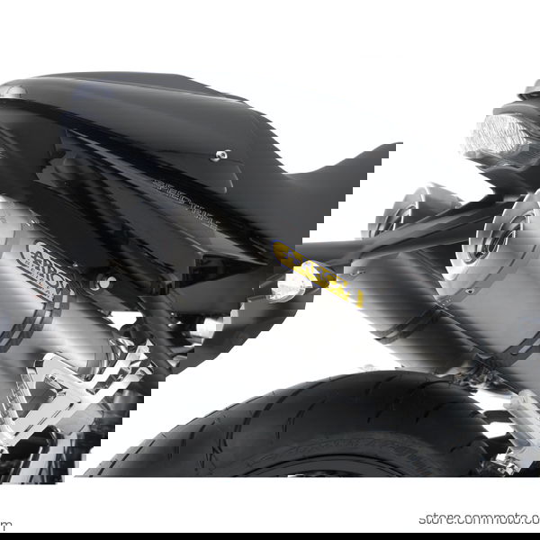 Speed Triple exhausts