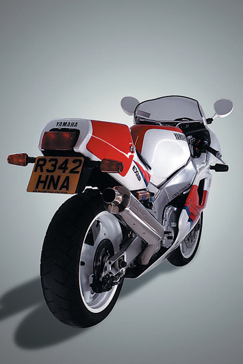 Bike Icon: Yamaha FZR750R OW01