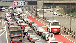 M4 bus lane to be axed