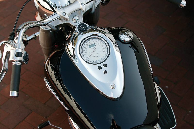 LED Indicator Speedometer For Yamaha Road Star Warrior Midnight XV 1600 1700 