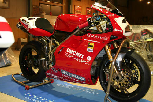 Buy Carl Fogarty's 1998 Ducati 996