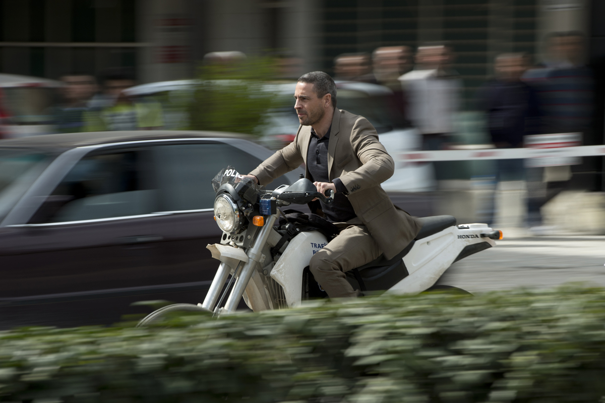 James Bond rides a Honda in Skyfall | Visordown