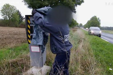 French police sabotage speed cameras