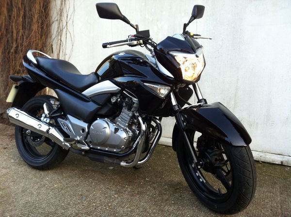 First Ride: 2012 Suzuki Inazuma 250 review