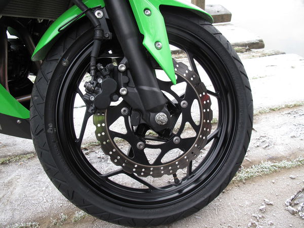 First Ride: 2013 Kawasaki Ninja 300 review