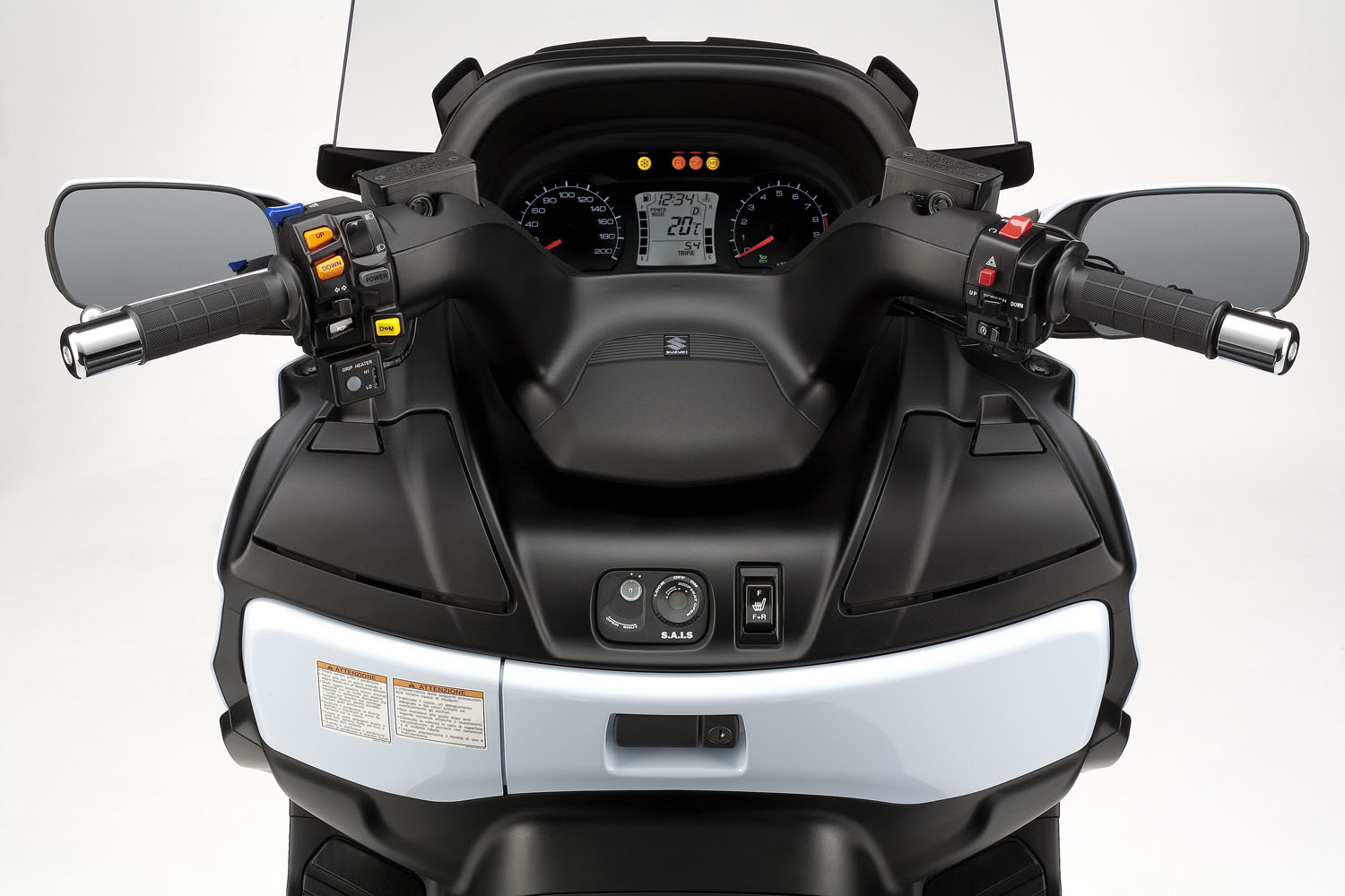 2013 Suzuki Burgman 650 Executive ABS review