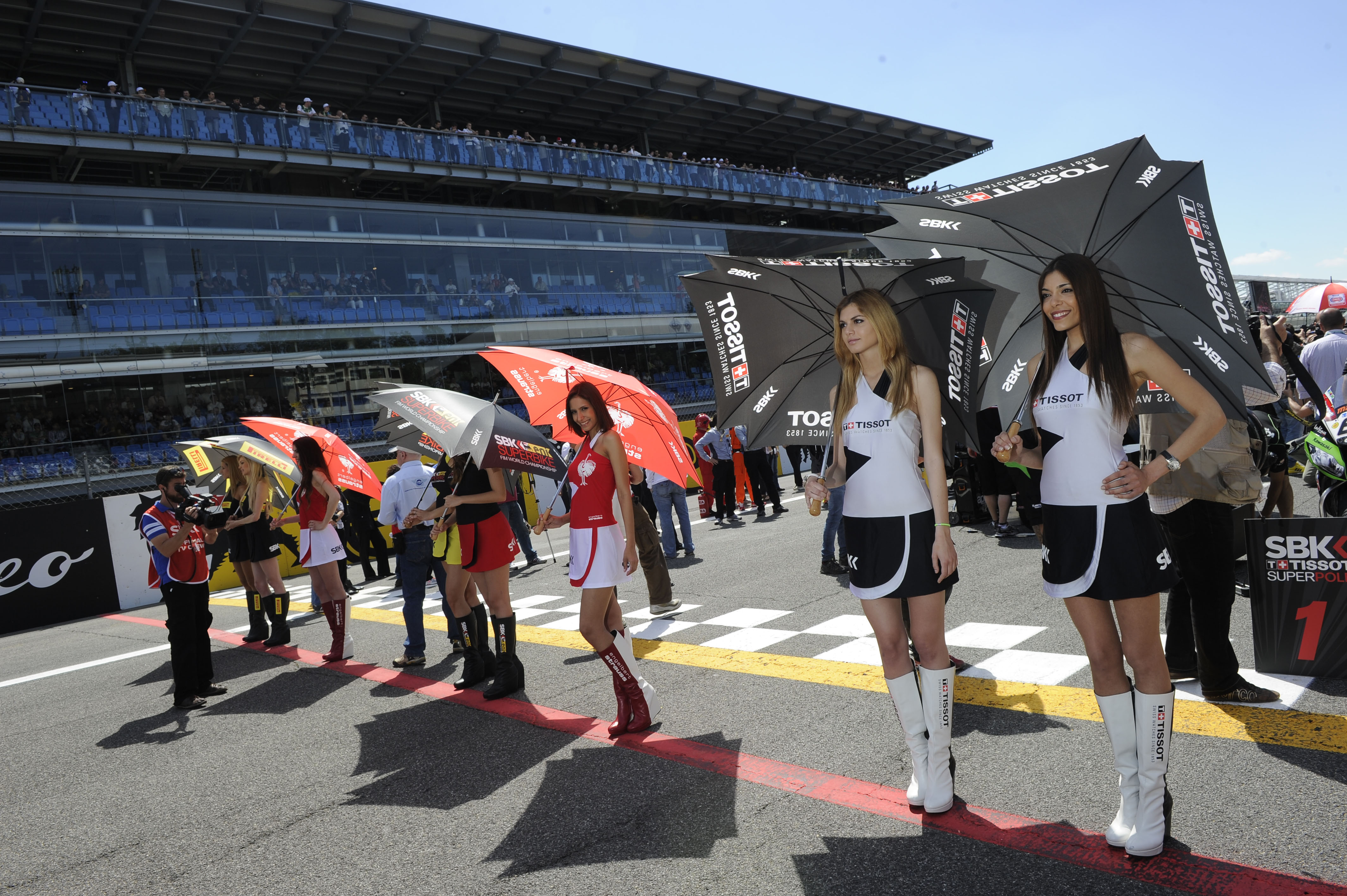 WSB 2013: Monza grid girls