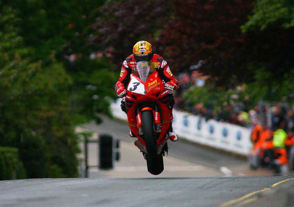 McGuinness' tribute to Joey Dunlop