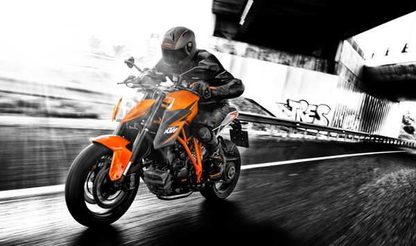 KTM Super Duke R: 0-124mph in 7.2 seconds