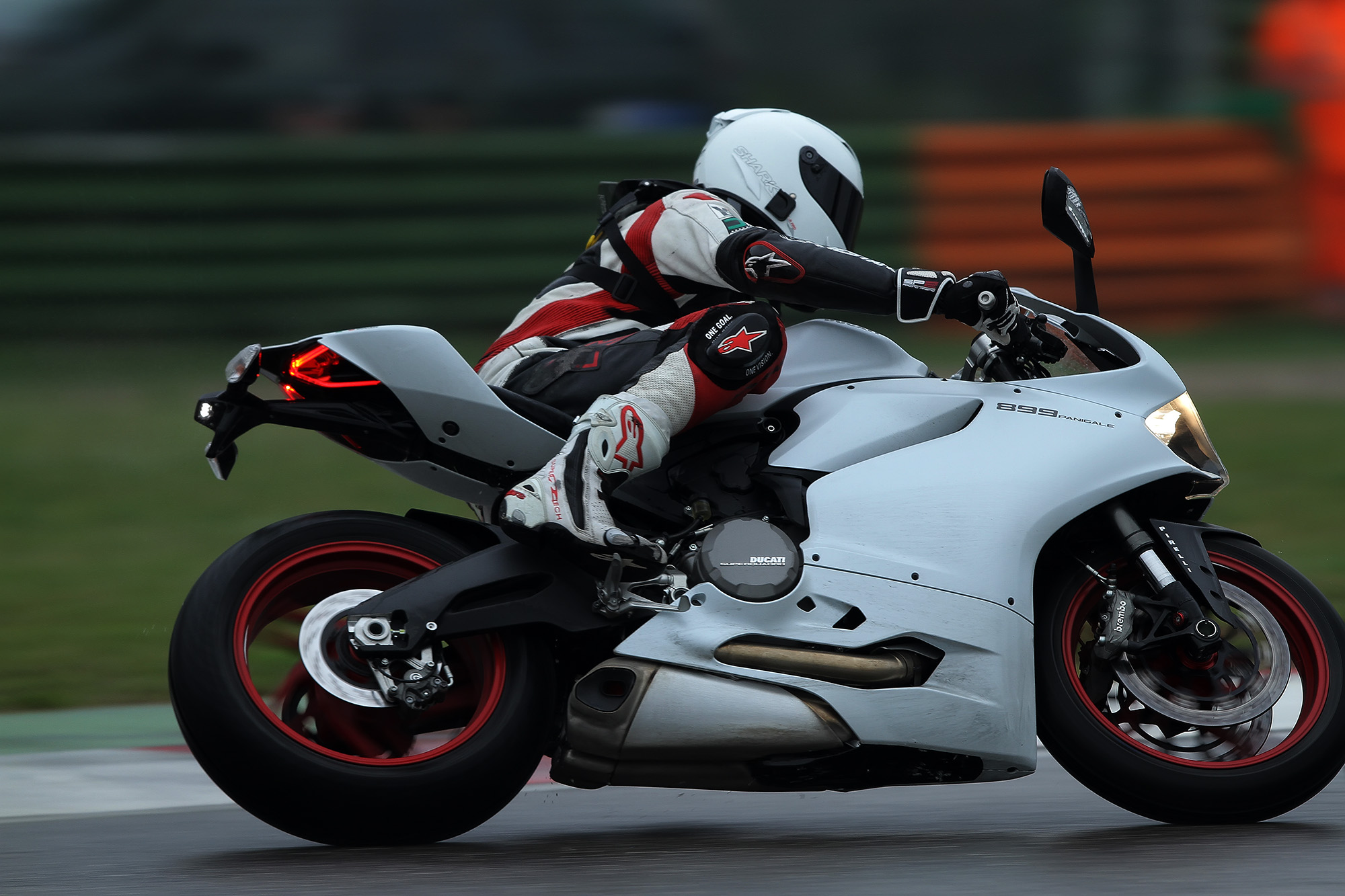 Ducati 899 Panigale (2014) review