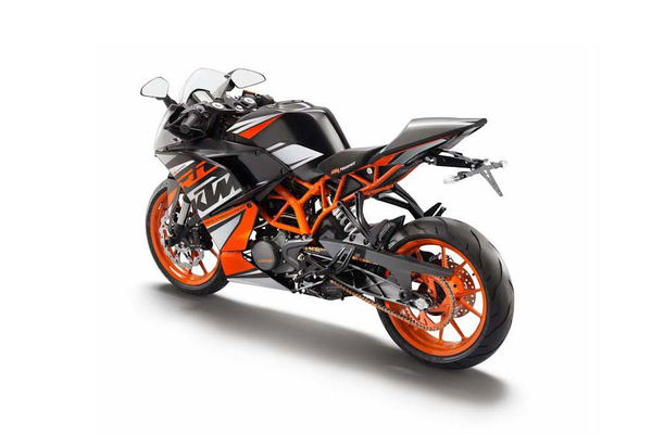 KTM RC390 leaked in full