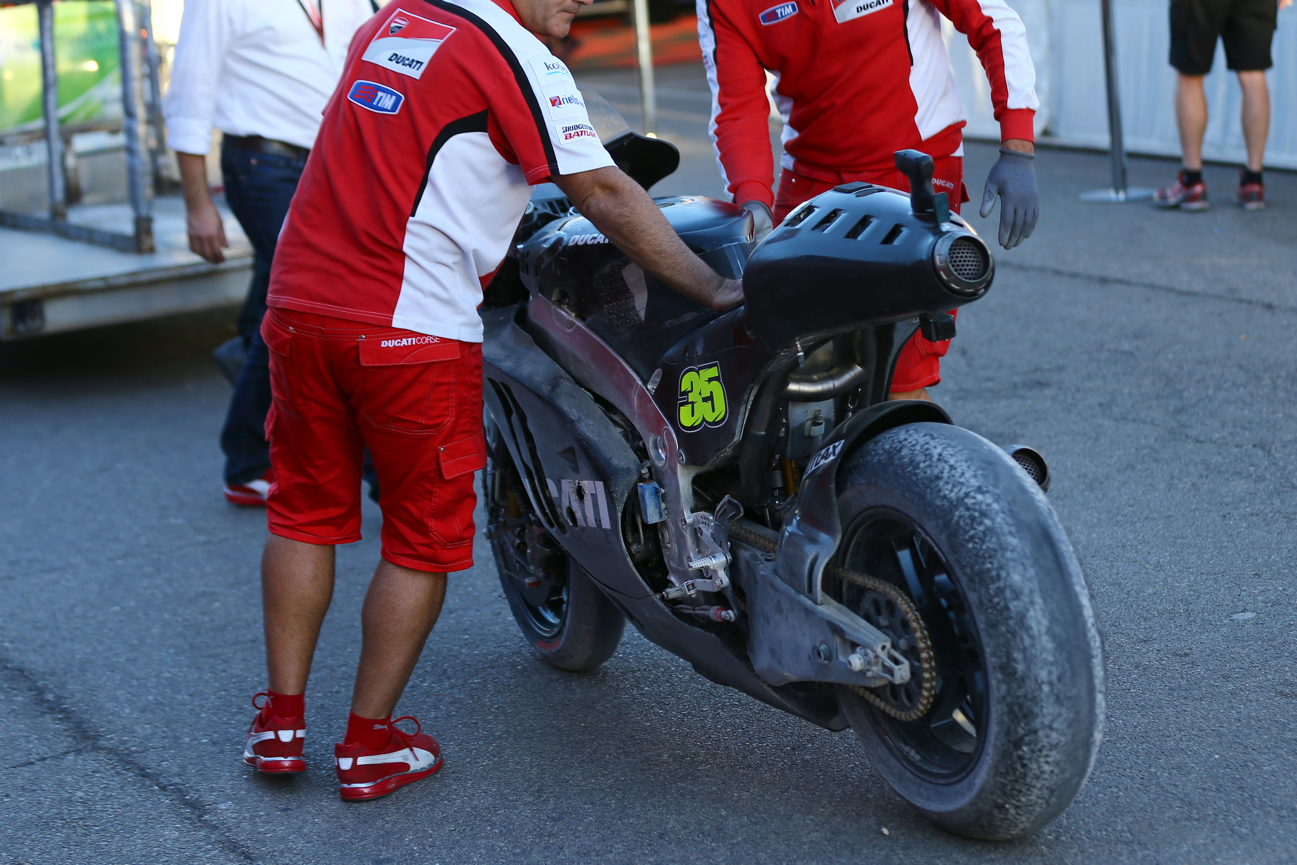First Ducati crash for Crutchlow