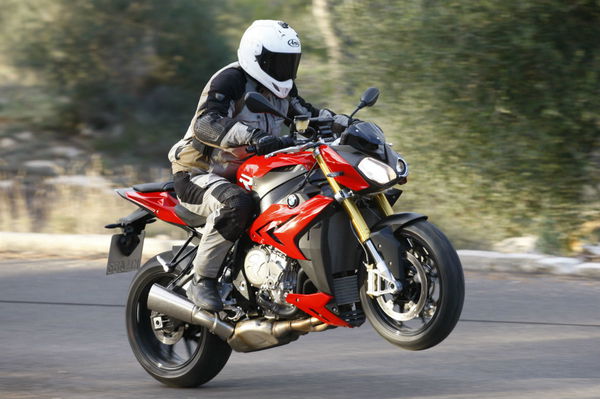 First ride: BMW S1000R review