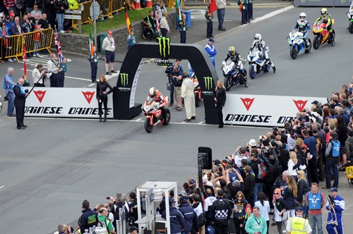 Hutchinson and Brookes to race 2014 IOMTT