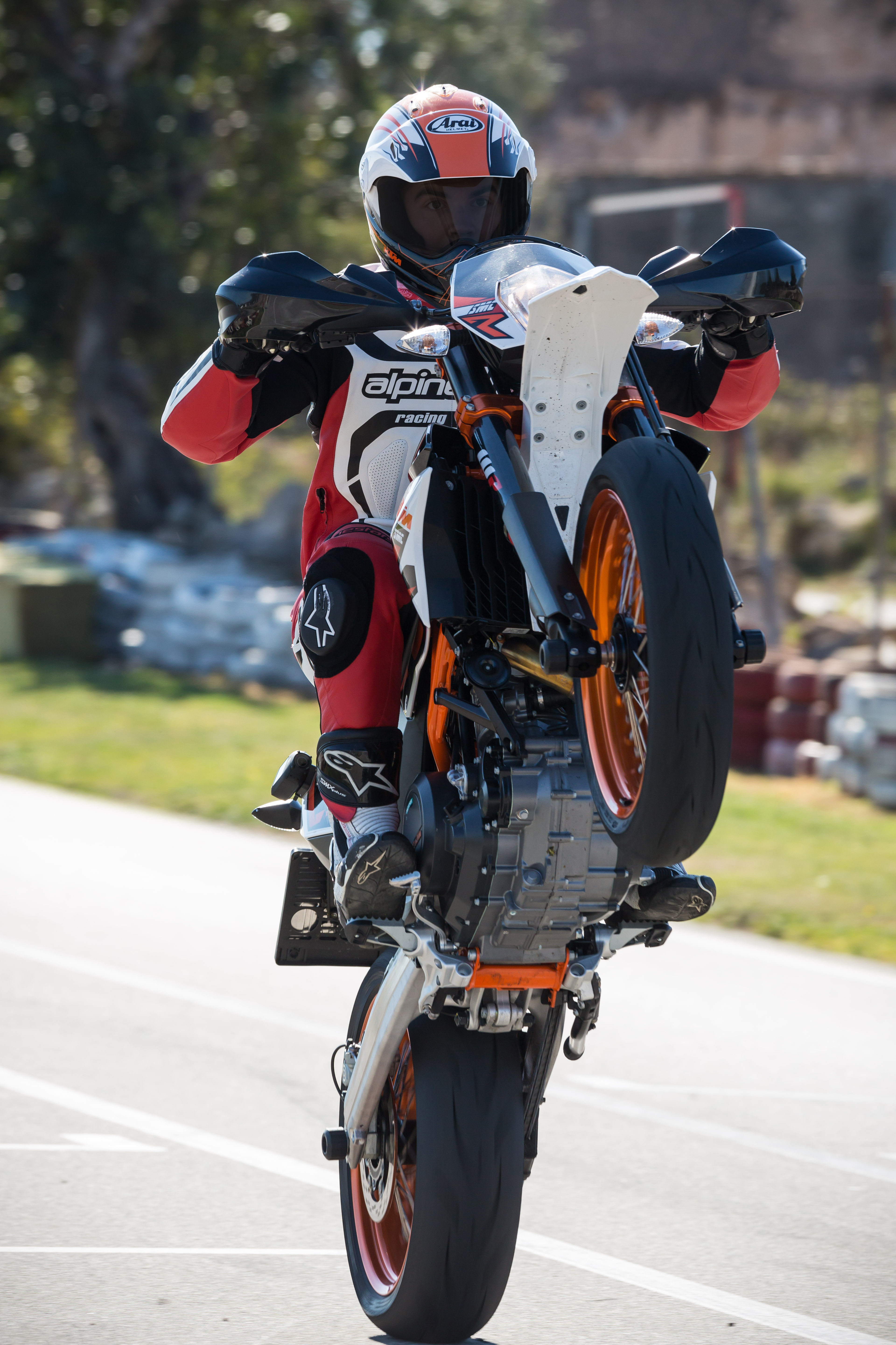 First Ride: 2014 KTM 690 SMC R review