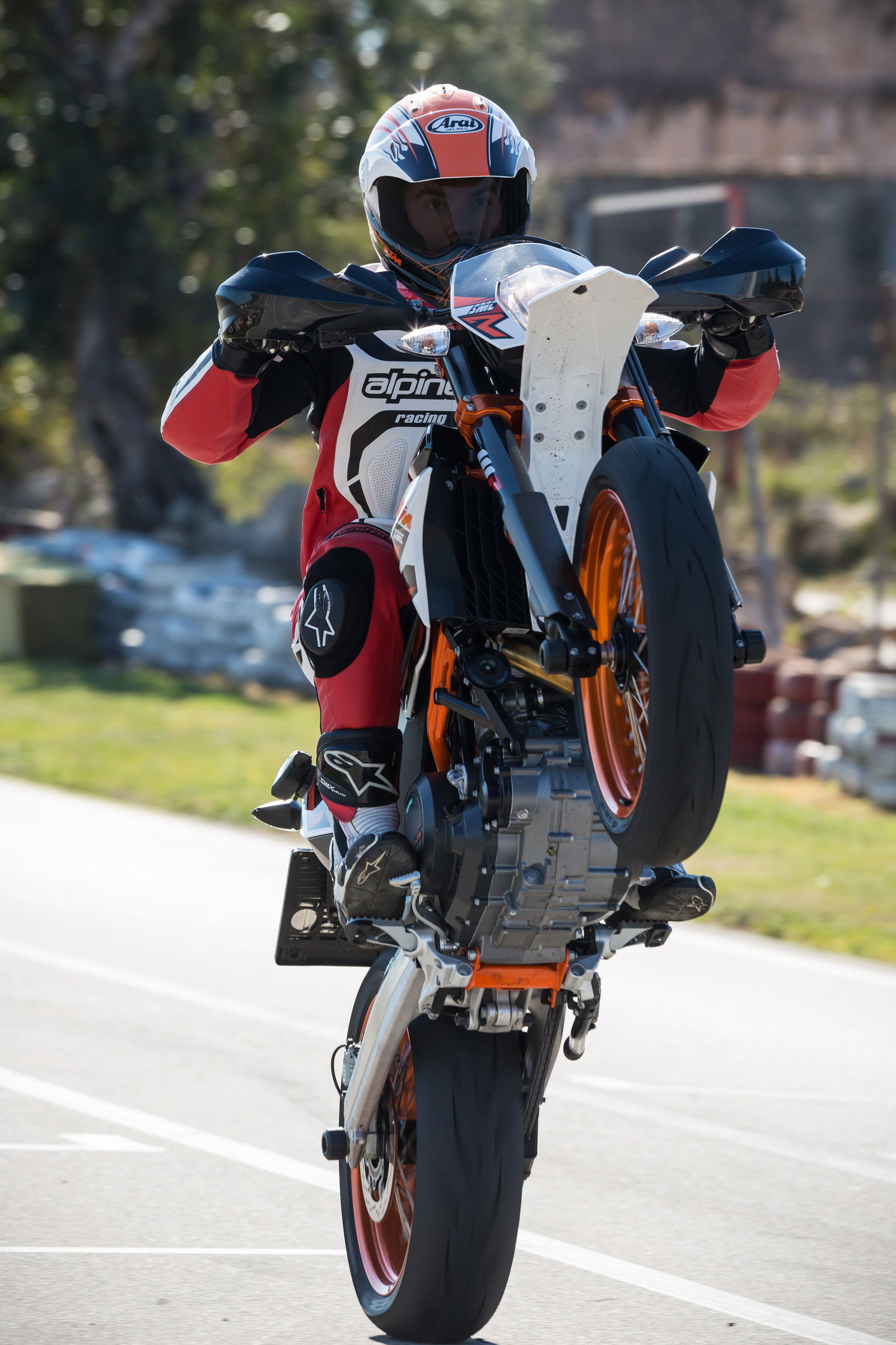 First Ride: 2014 KTM 690 SMC R review