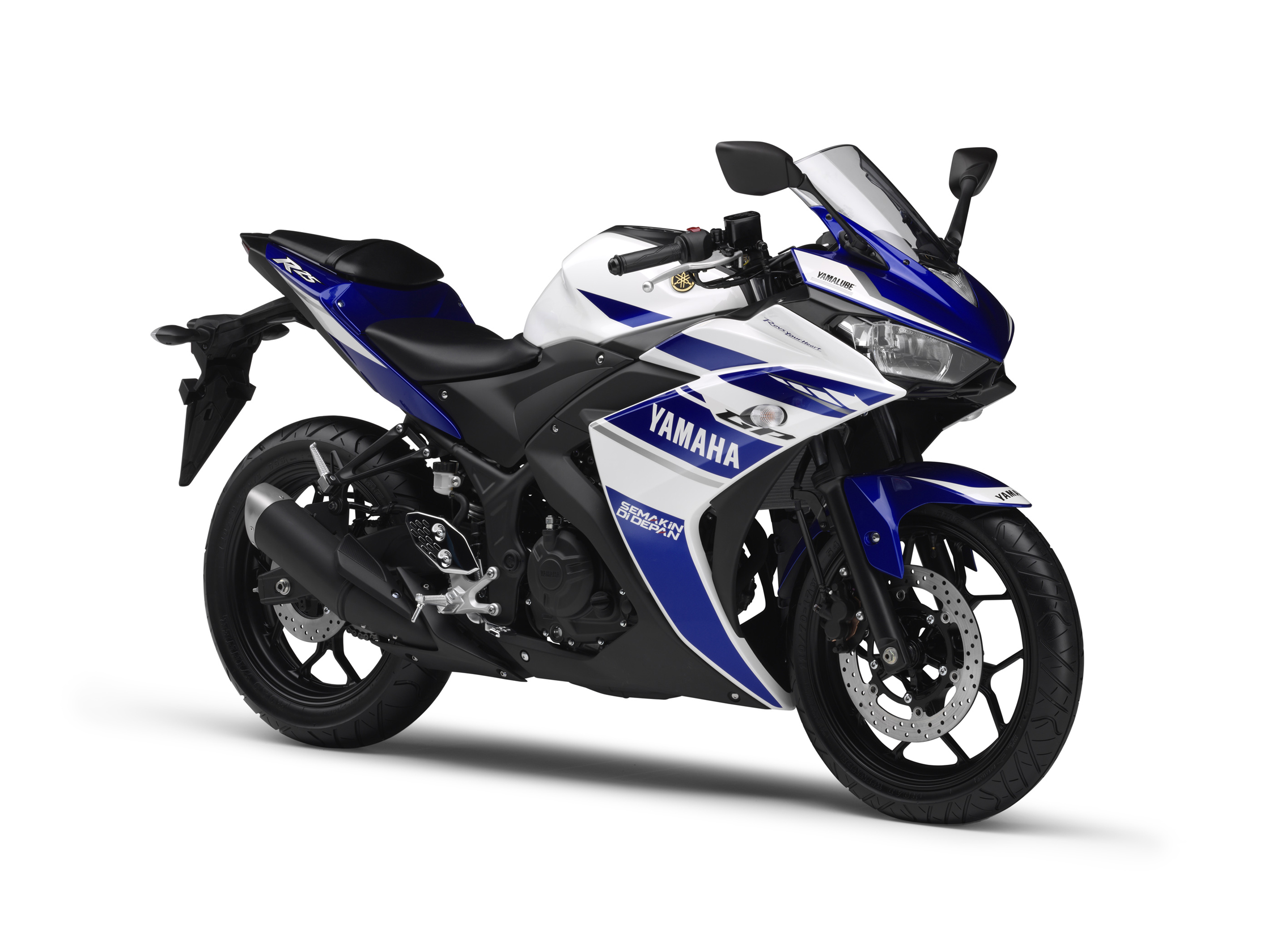 Yamaha R25 reaches almost 110mph