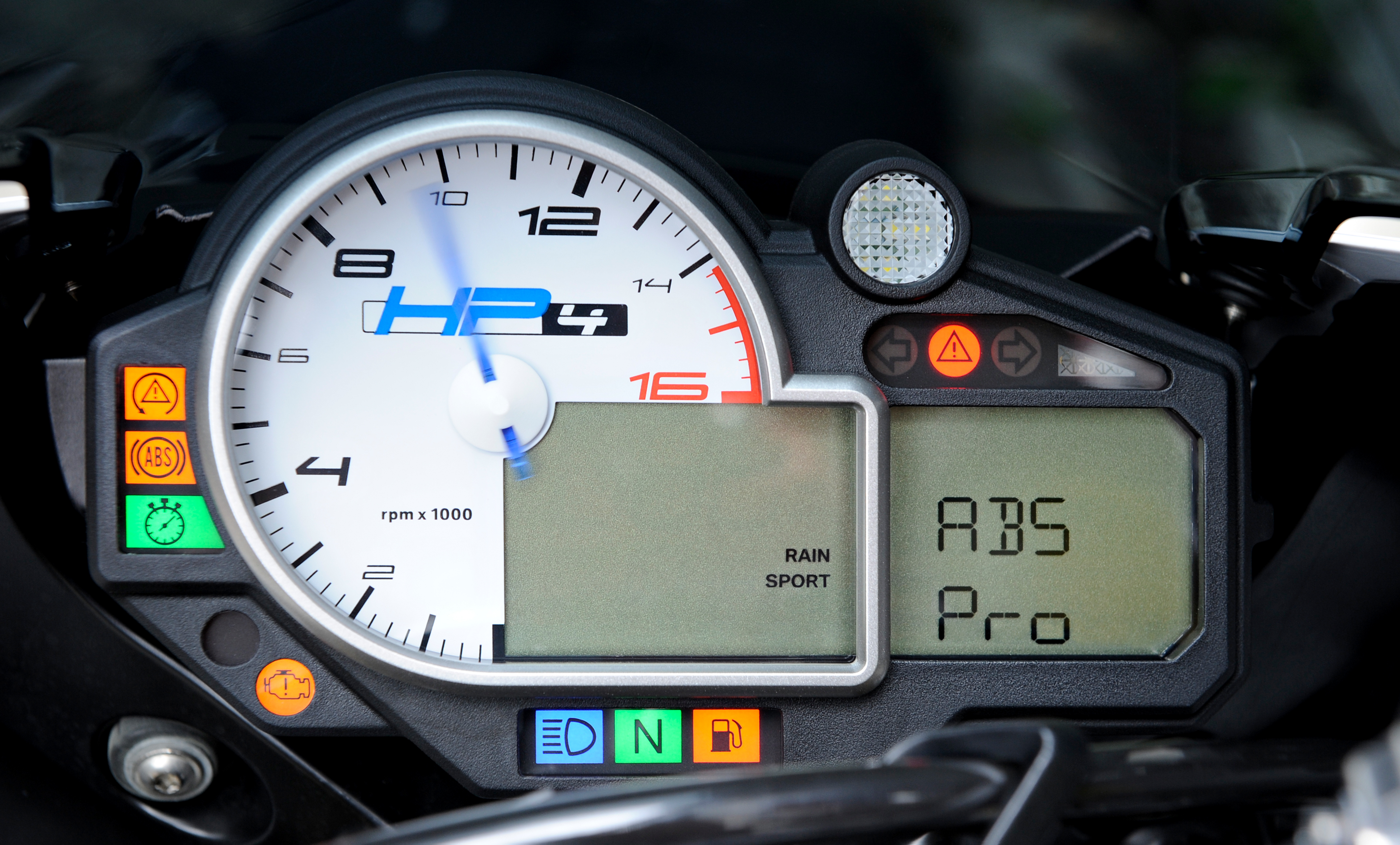 BMW offers retro-fit cornering ABS for HP4