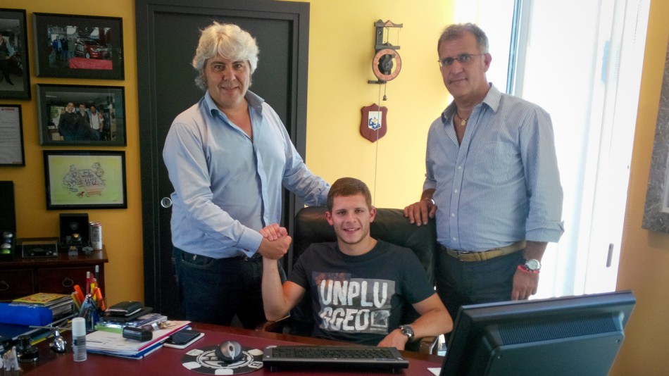 Bradl signs with NGM Foward Racing