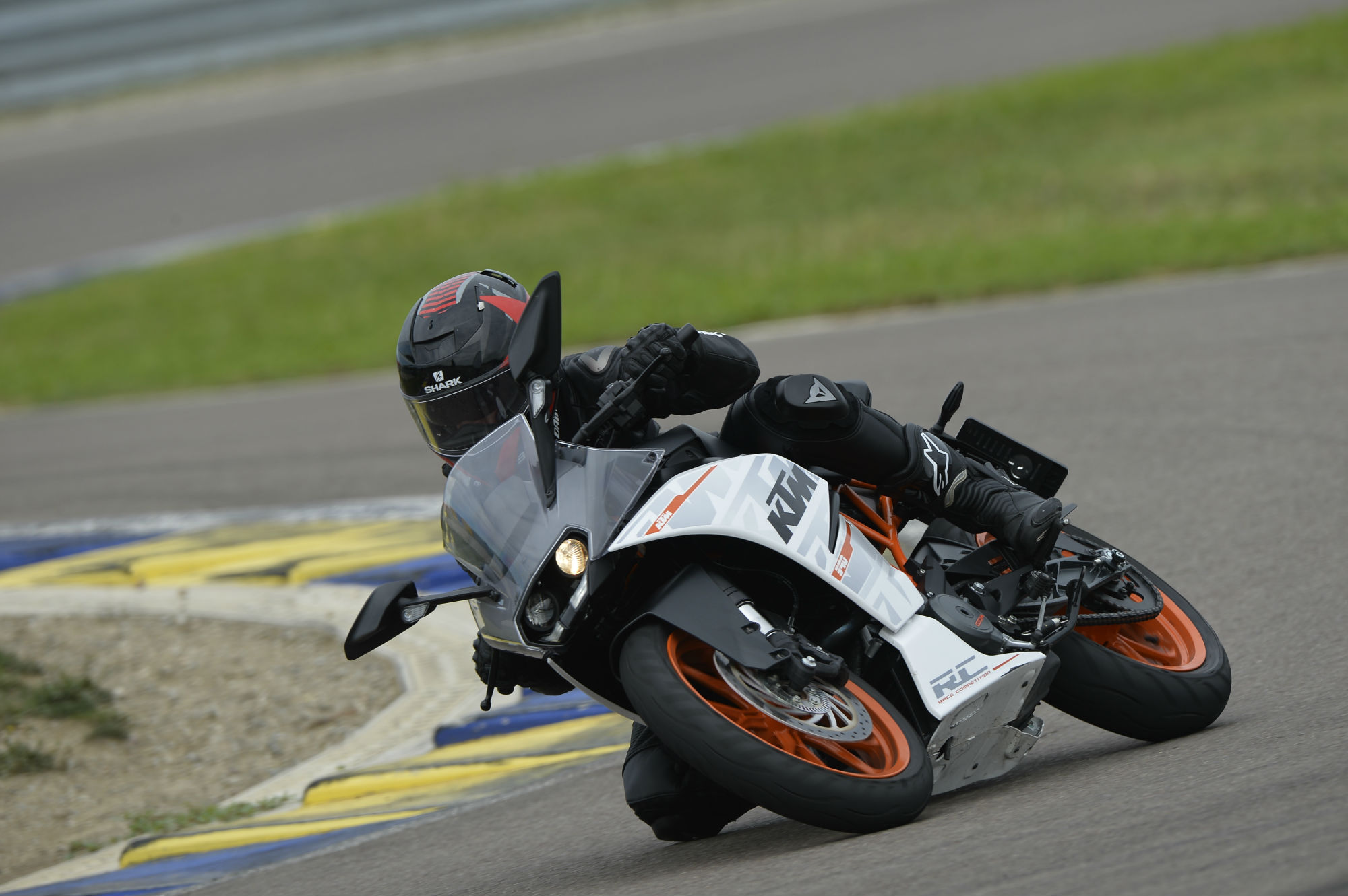 First ride: KTM RC 390 review