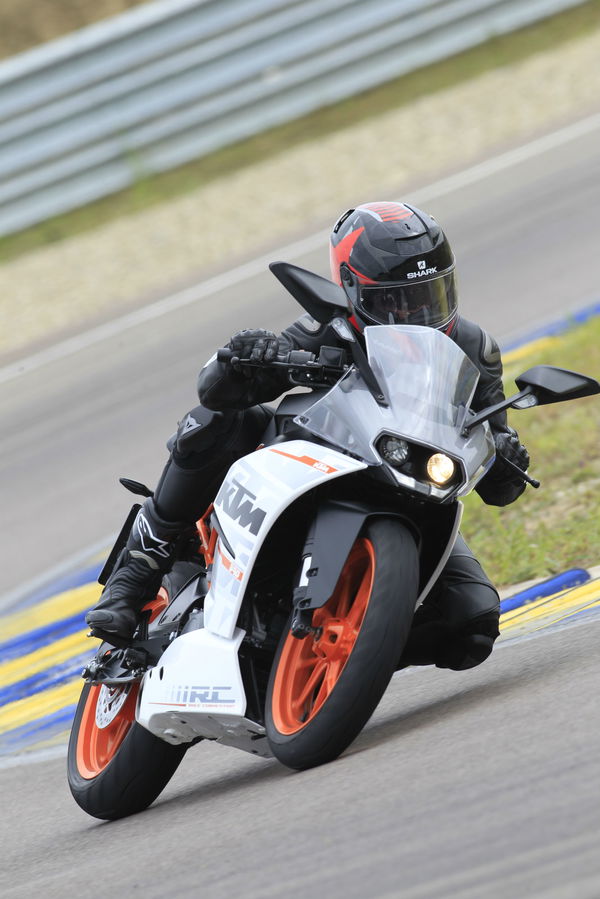 First ride: KTM RC 390 review