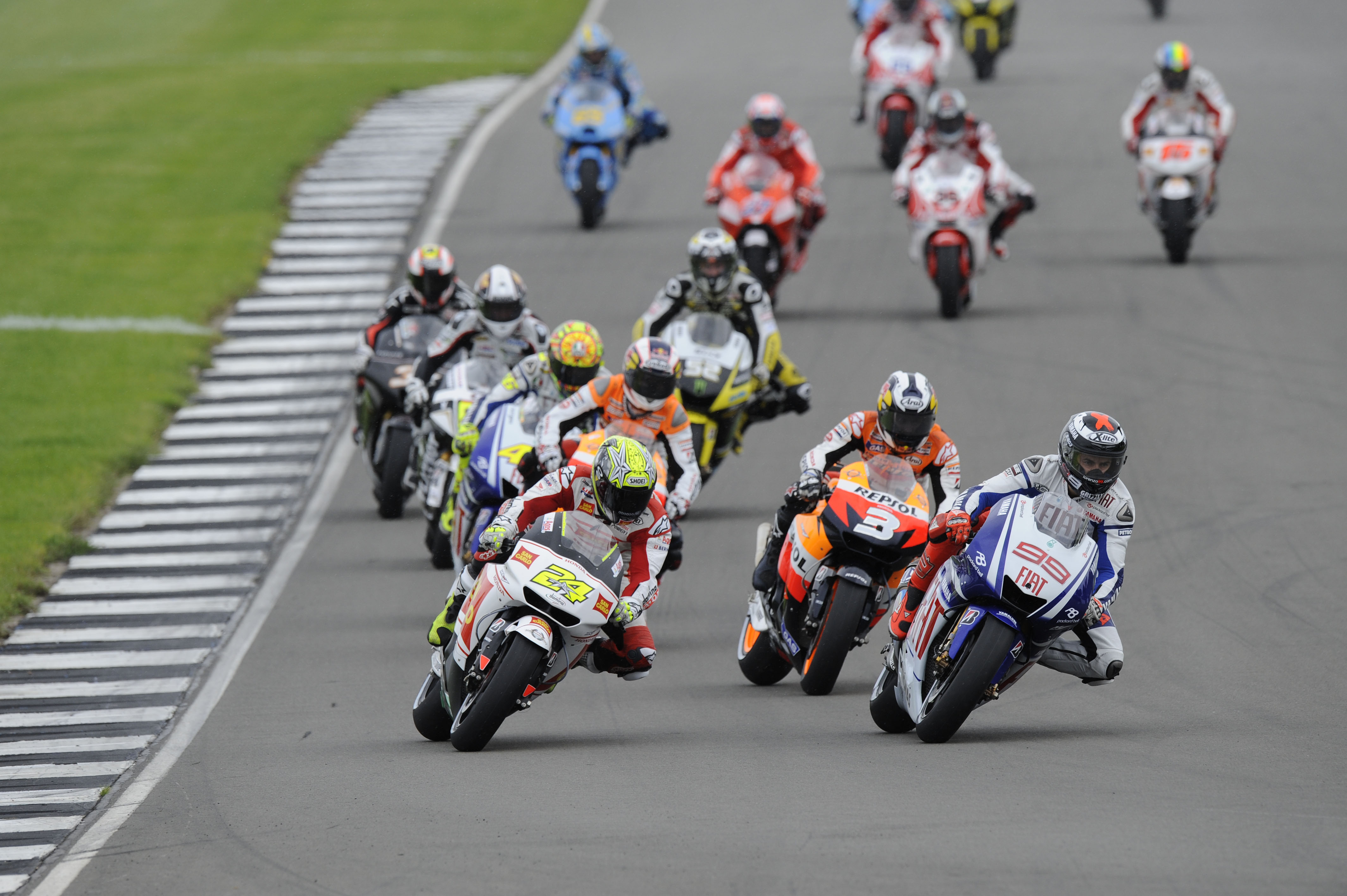 Donington Park to host 2015 British MotoGP round