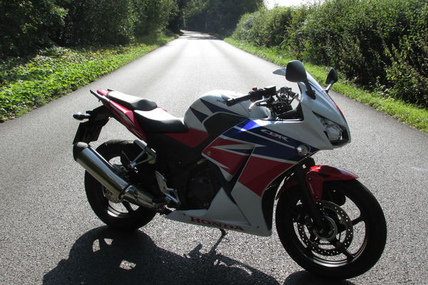 First ride: Honda CBR300R review