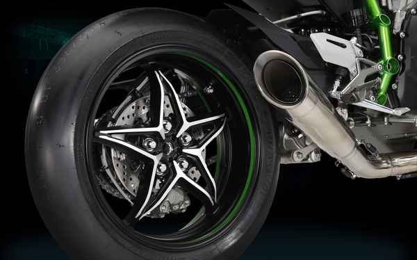 Intermot 2014: Kawasaki Ninja H2 video and uber gallery