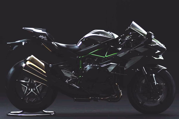 Road-legal Kawasaki Ninja H2 revealed