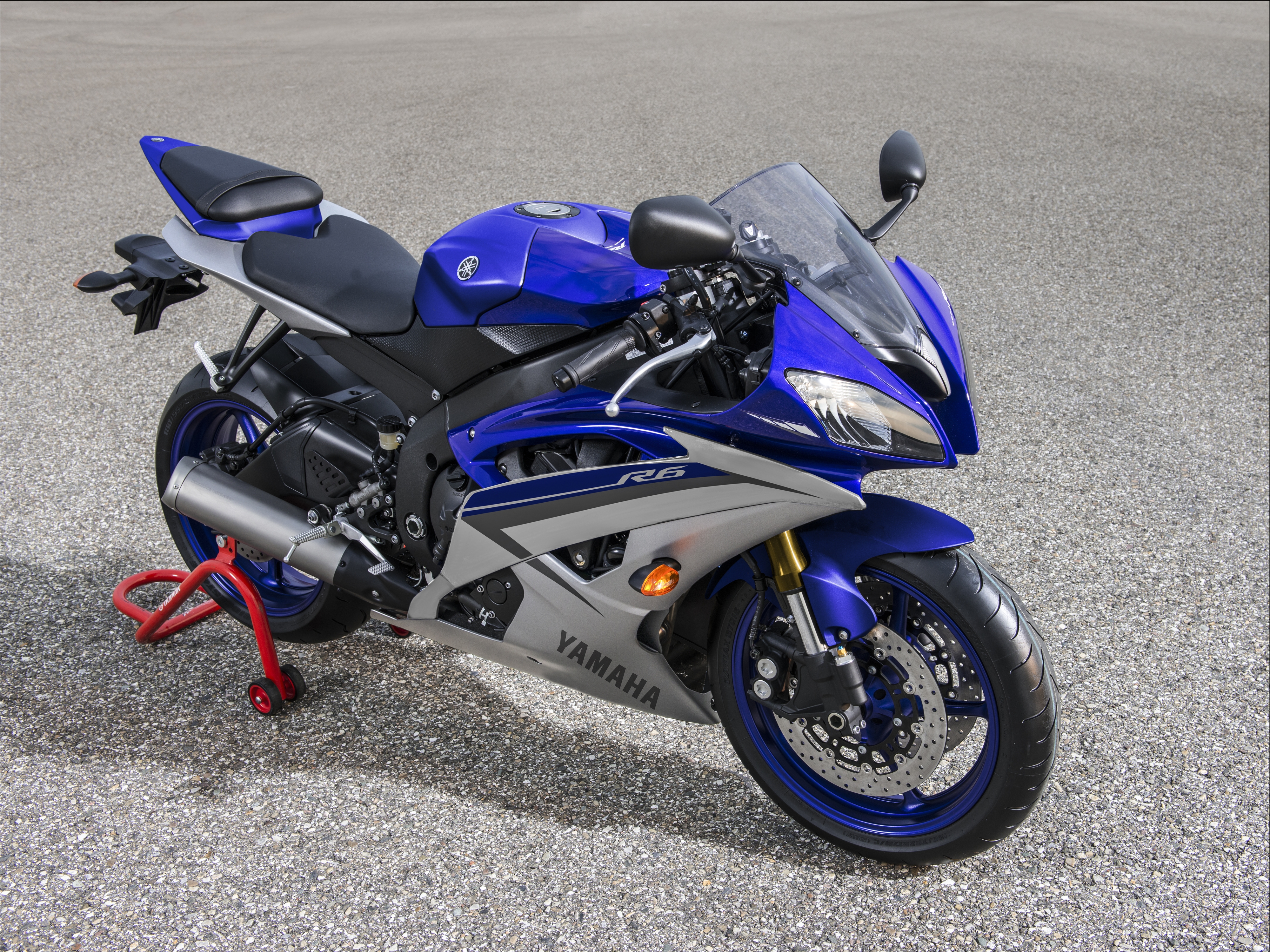 New colours for Yamaha R6 and R125