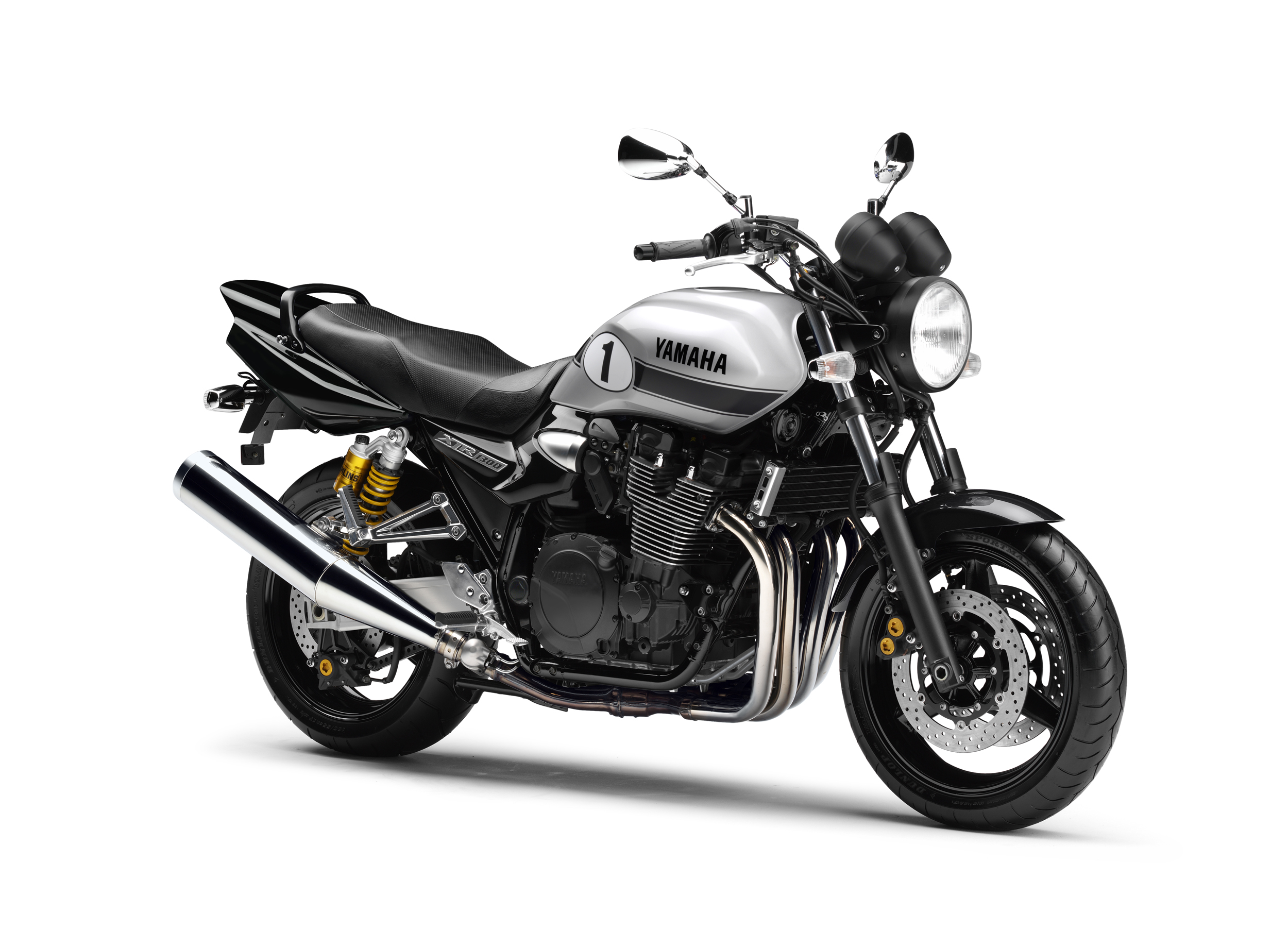 The traditional Yamaha XJR1300 lives on