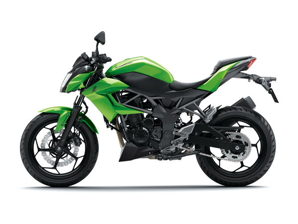 Kawasaki Ninja 250SL and Z250SL unveiled at Eicma