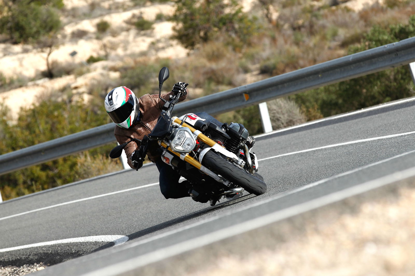 First ride: 2015 BMW R1200R review