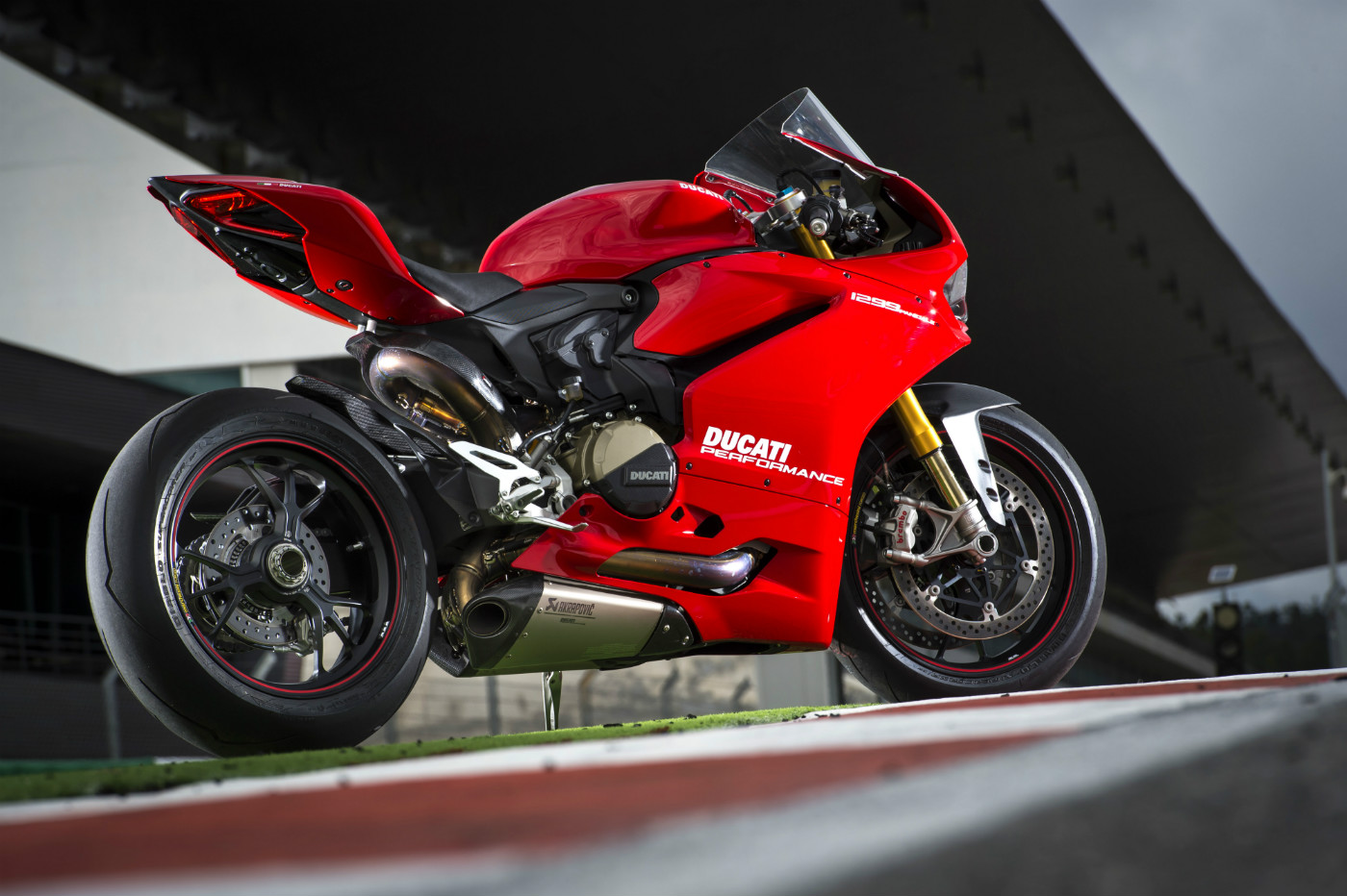 First ride: Ducati 1299 Panigale S review