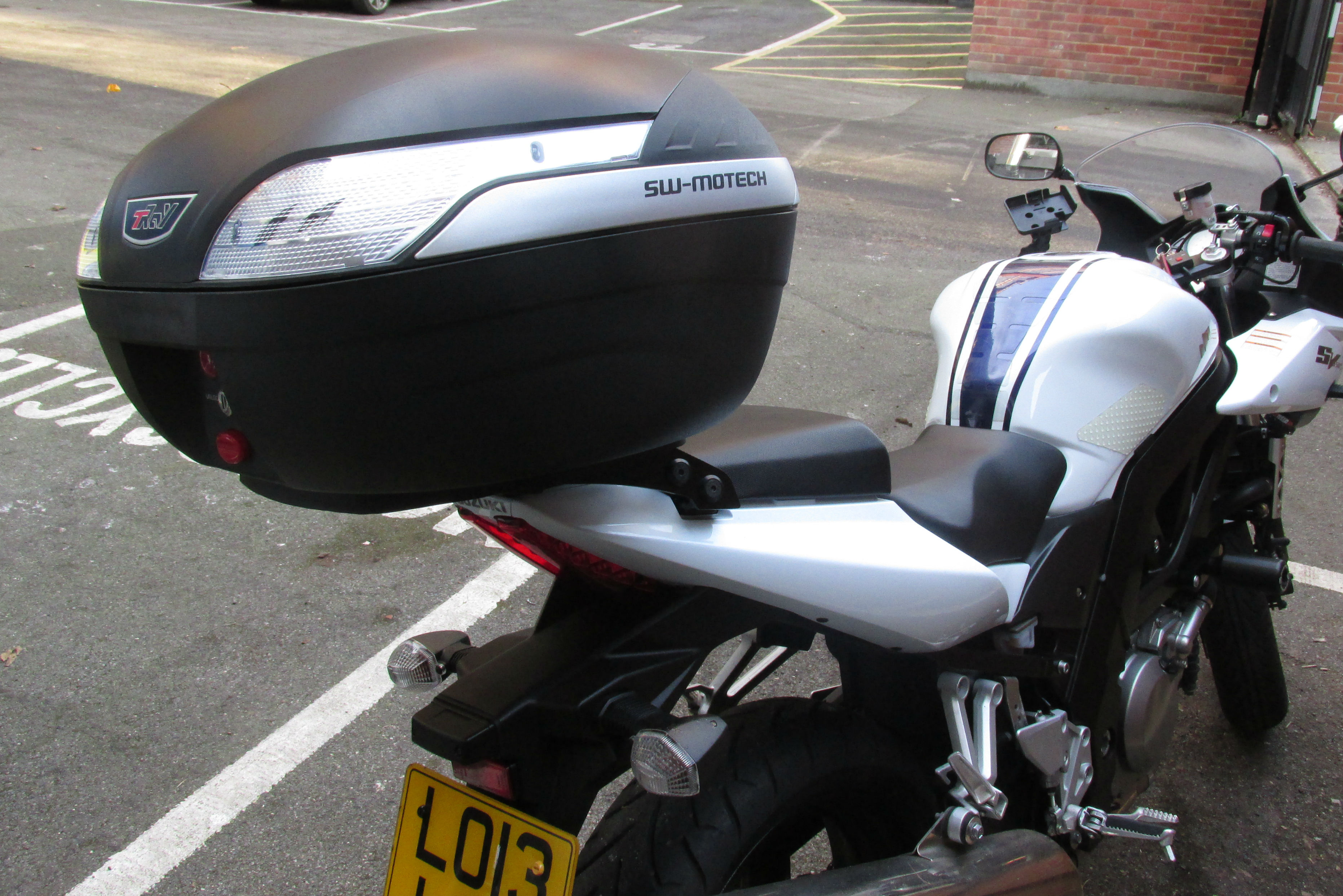 Review: SW-Motech rack and top box for SV650