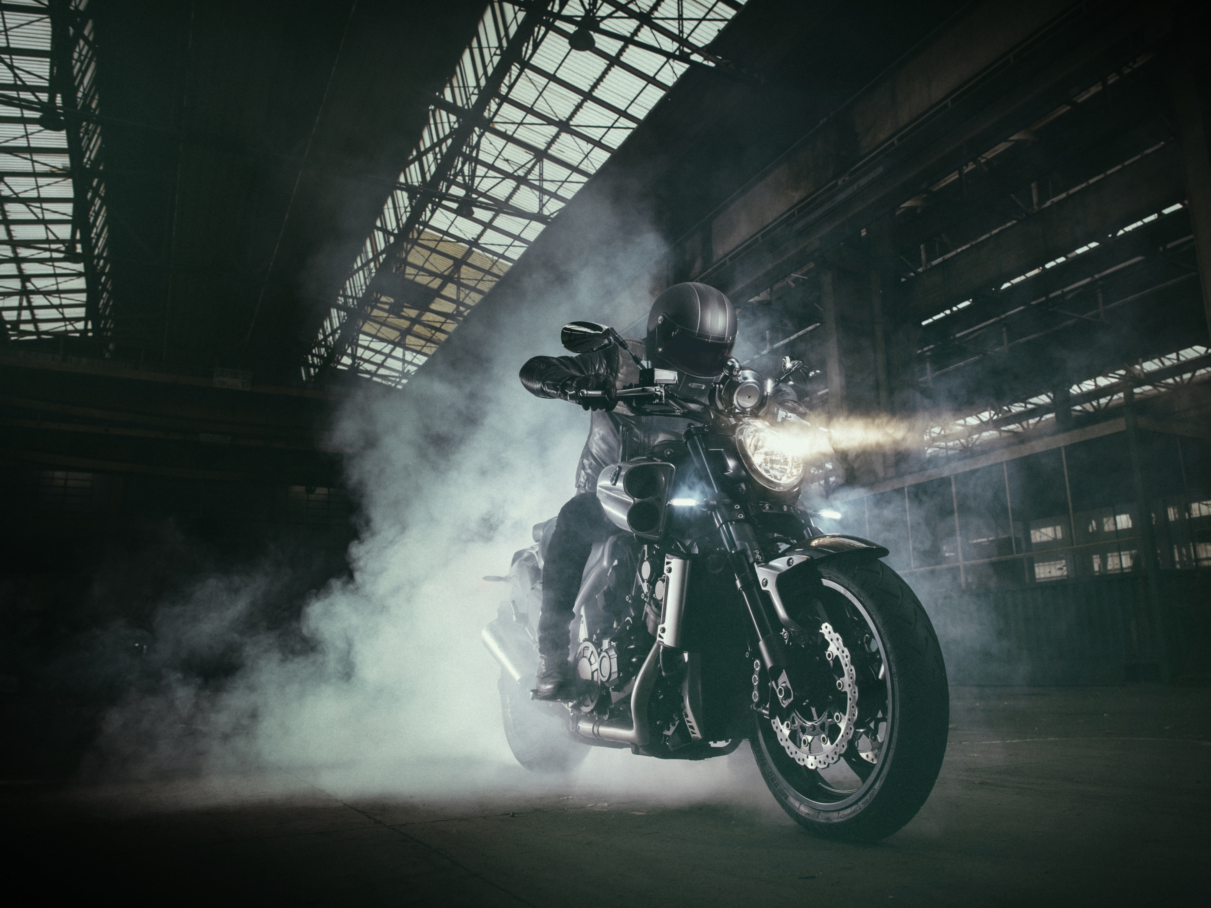Yamaha reveals special edition VMAX Carbon