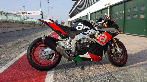 First ride: Aprilia RSV4 RF review