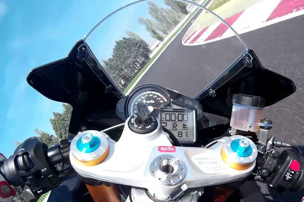 Video: Aprilia RSV4 RF onboard fast lap at Misano