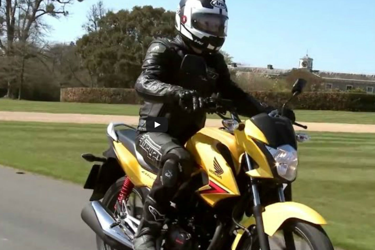 Video review: Honda CB125F road test