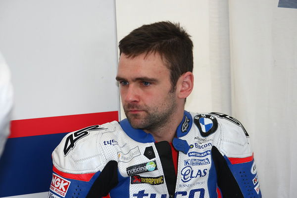 William Dunlop crashes out of TT 2015