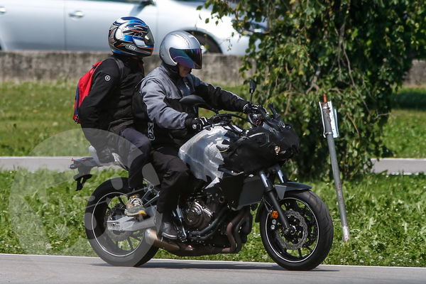 Yamaha MT-07 Tracer – new spy shot