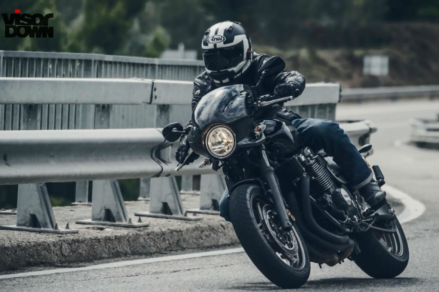 Video review: Yamaha XJR1300 Racer road test