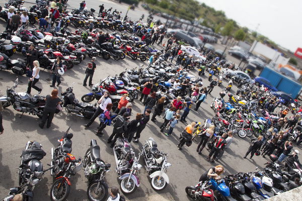 618 women set new bike meet record