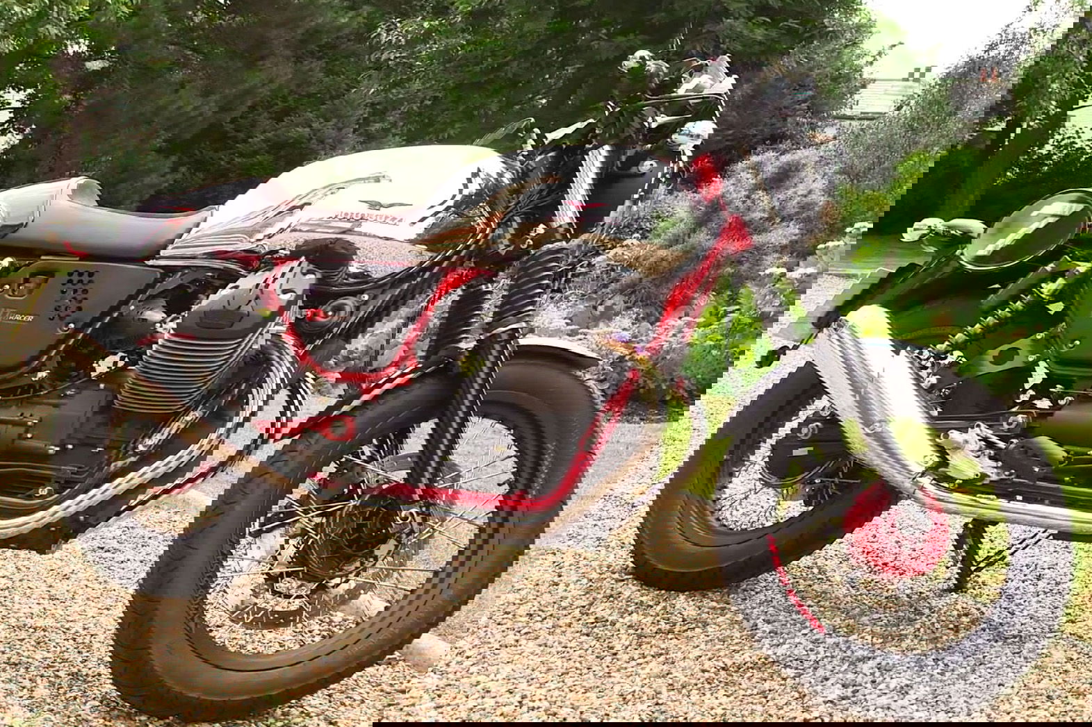 Video review: Moto Guzzi V7 II Racer