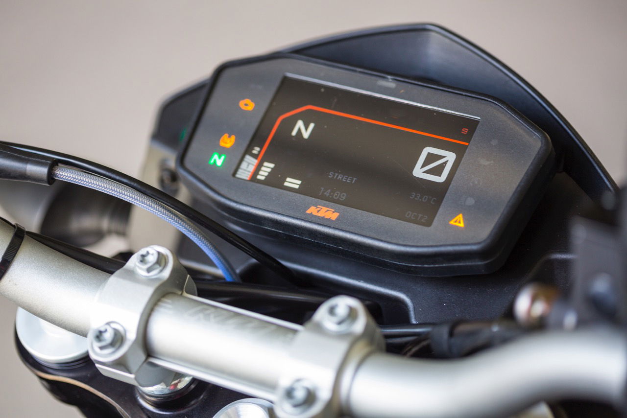 KTM reveals pictures and details of upgraded 690 Duke (but only to favoured bike mags)