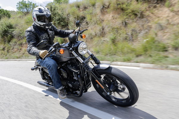 Harley-Davidson Sportster Iron 883 review